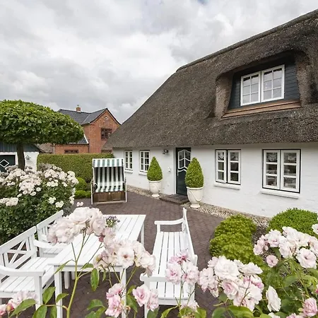 In Foehr With 3 Bedrooms * Wyk auf Föhr
